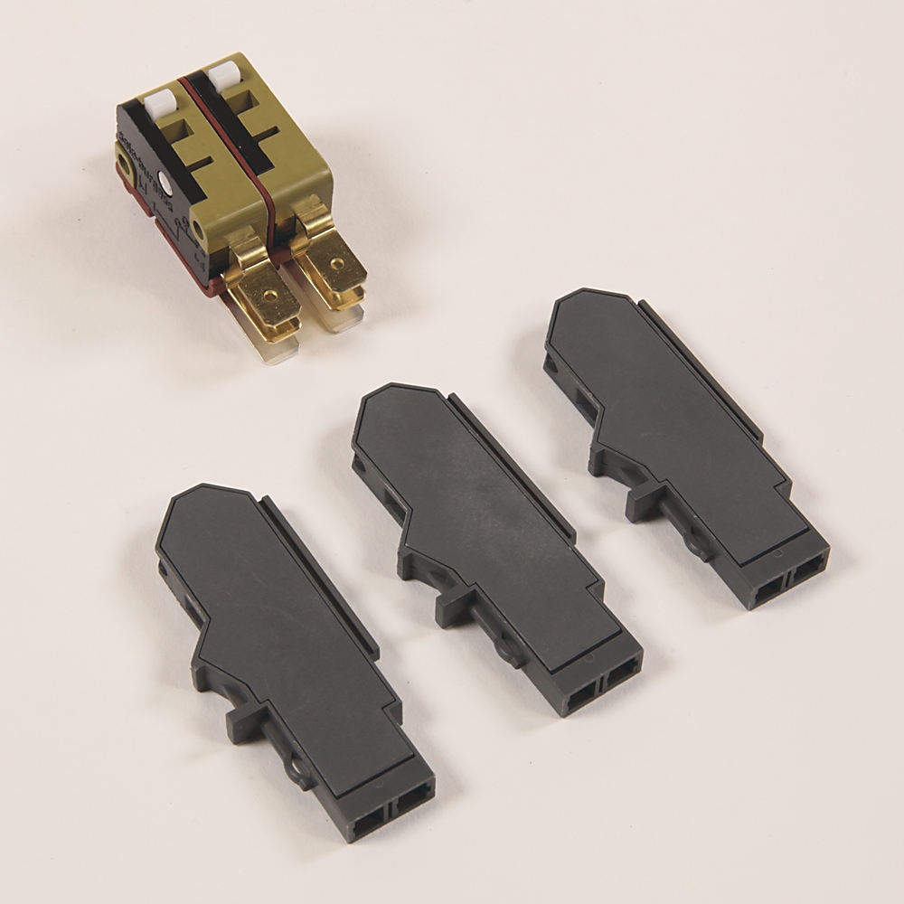 Allen-Bradley Allen-Bradley 140G-N-EA1R1J 140G Circuit-Breaker Accessory, AX/AL