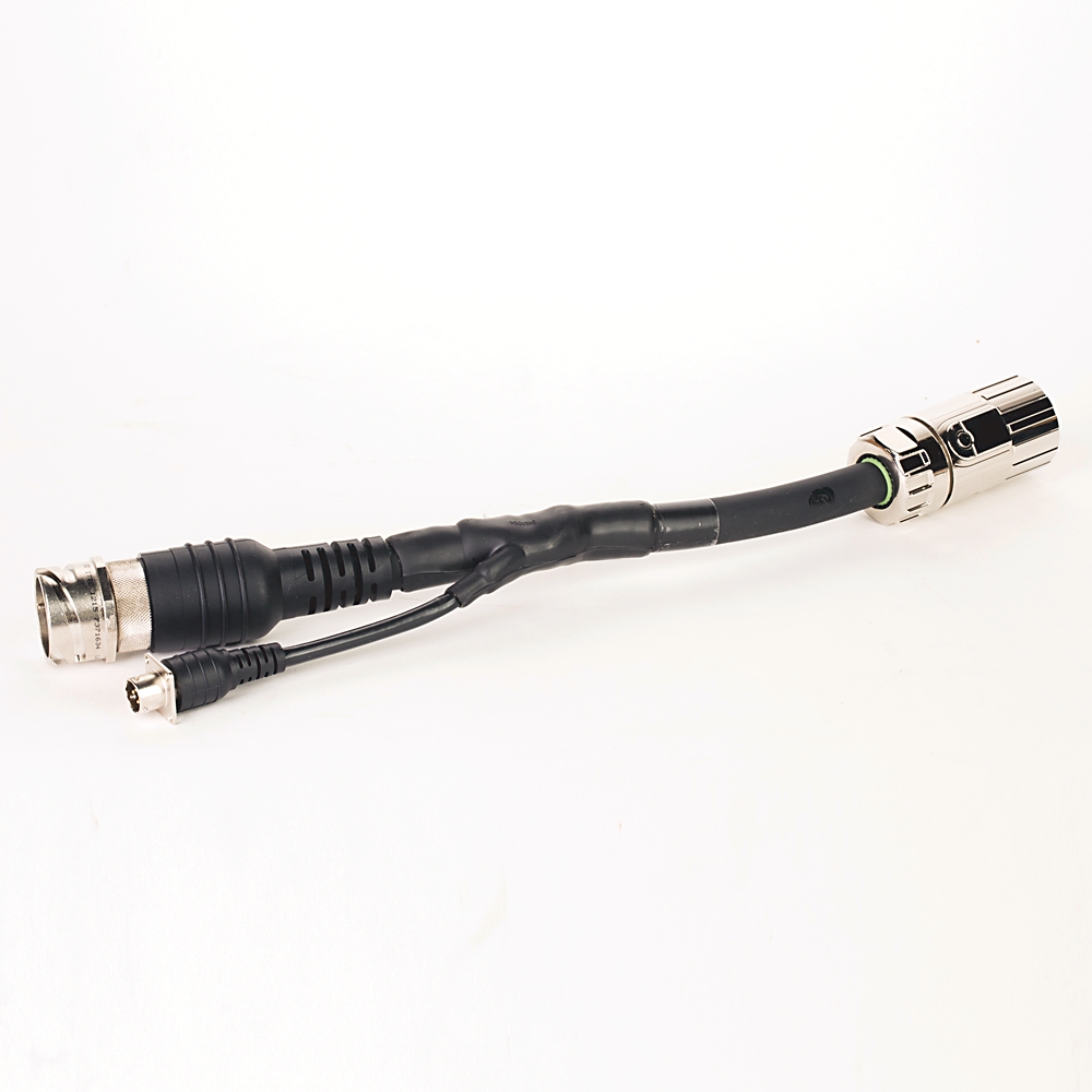 Allen-Bradley Allen-Bradley 2090-CPBM4E2-08TR MP-Series 0.5 m Length Transition Cable