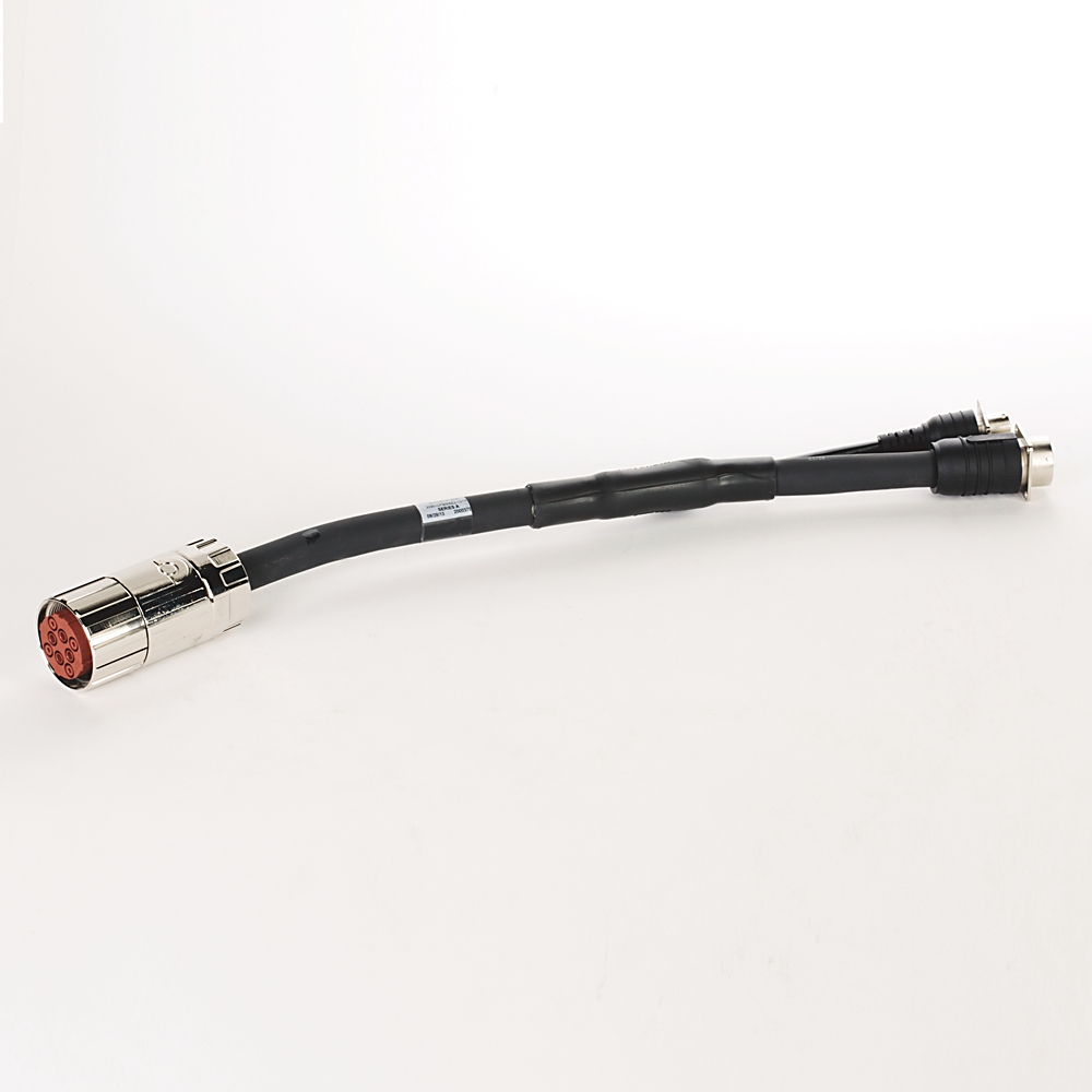 Allen-Bradley Allen-Bradley 2090-CPBM4E2-14TR MP-Series 0.5m Length Transition Cable