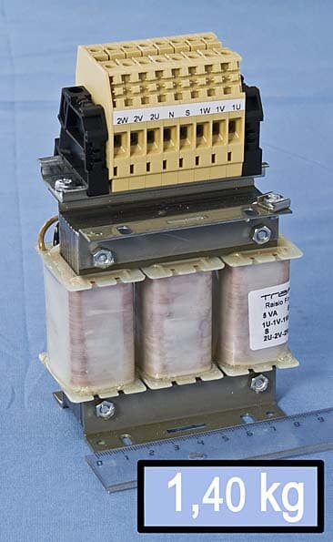ABB ABB 3BHL001049P0002 3PU 110V/9V, 5VA, Yyn0; synchron. transf.