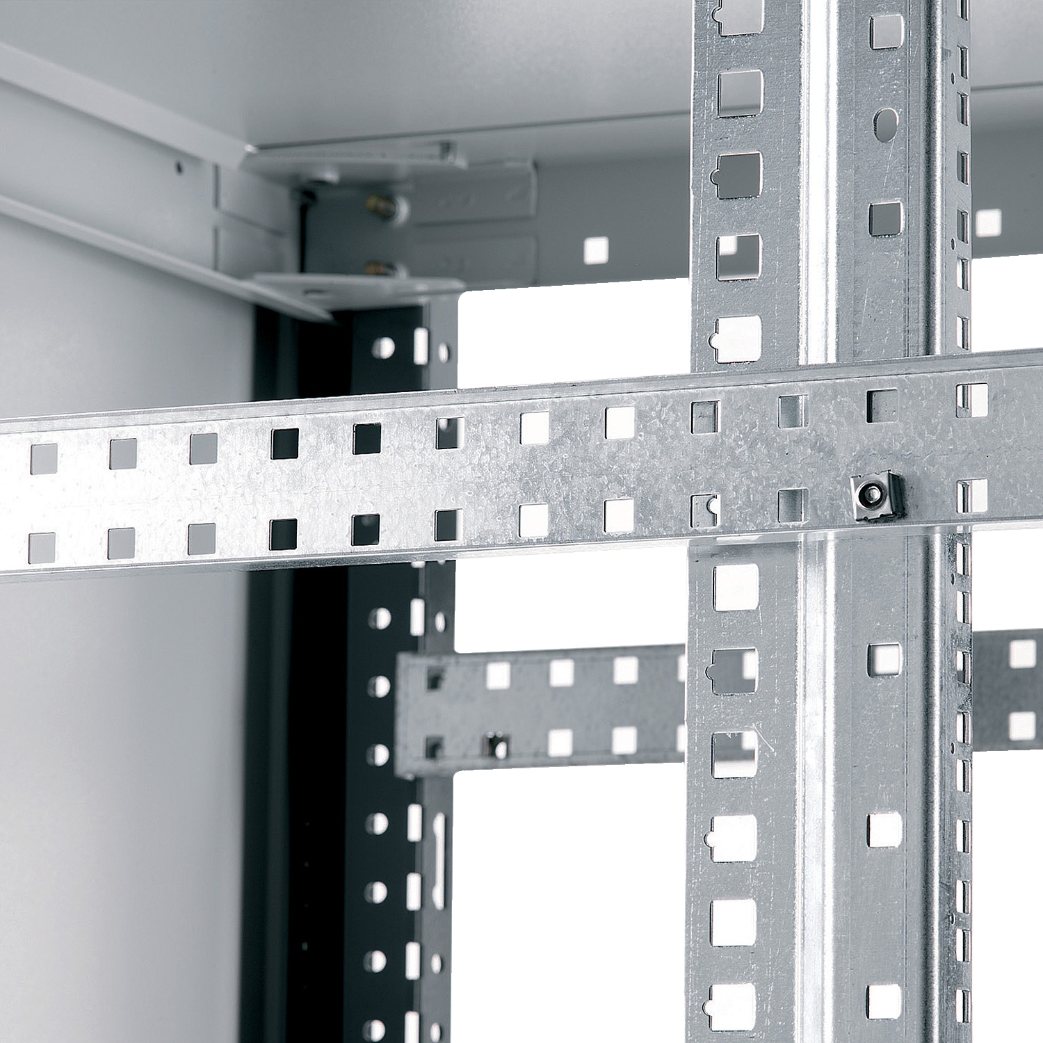 Schneider Electric Schneider Electric NSYTVPSL6 – Actassi - cable support cross-rail - set of 2 - width 600 mm